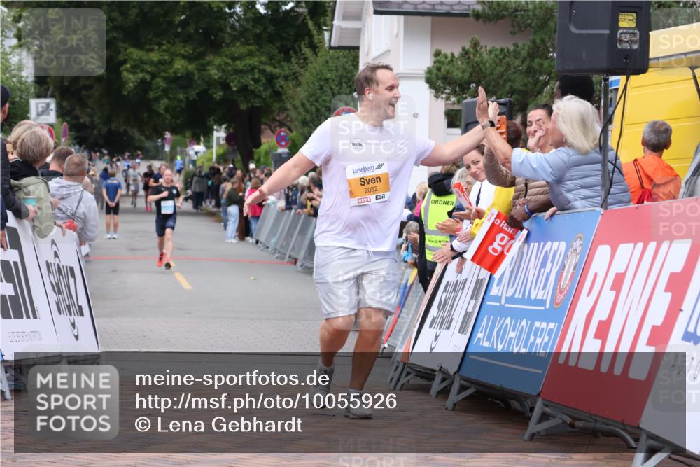 30.08.2026 - Blankeneser Heldenlauf Lena Gebhardt http://msf.ph/oto/10055926 30.08.2026 12:10:08 Ziel 2052 meine-sportfotos.de