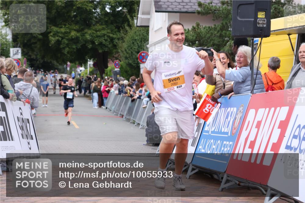 30.08.2026 - Blankeneser Heldenlauf Lena Gebhardt http://msf.ph/oto/10055933 30.08.2026 12:10:08 Ziel 2052 meine-sportfotos.de