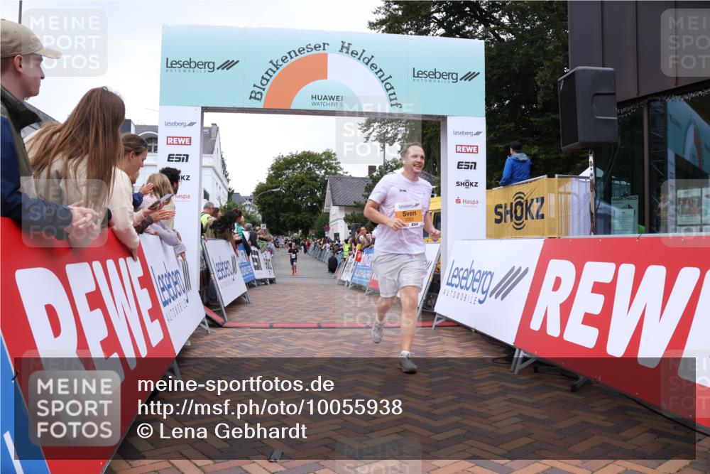 30.08.2026 - Blankeneser Heldenlauf Lena Gebhardt http://msf.ph/oto/10055938 30.08.2026 12:10:11 Ziel 2052 meine-sportfotos.de
