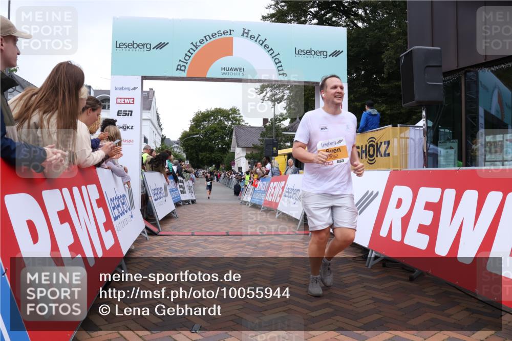 30.08.2026 - Blankeneser Heldenlauf Lena Gebhardt http://msf.ph/oto/10055944 30.08.2026 12:10:12 Ziel 2052, 4341 meine-sportfotos.de