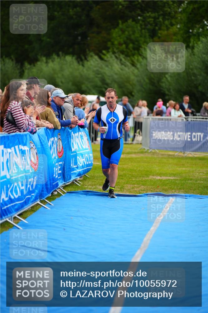 30.08.2026 - Elbe Triathlon Hamburg LAZAROV Photography http://msf.ph/oto/10055972 30.08.2026 11:06:49 Ziel 289 meine-sportfotos.de