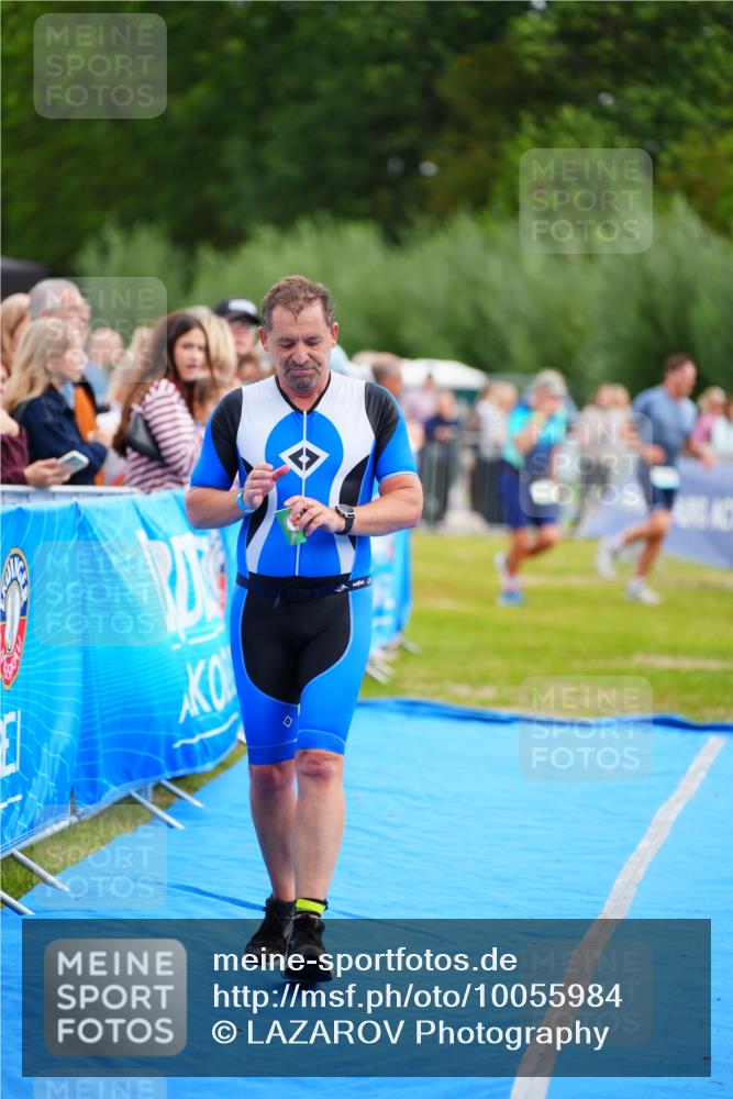 30.08.2026 - Elbe Triathlon Hamburg LAZAROV Photography http://msf.ph/oto/10055984 30.08.2026 11:06:52 Ziel 289 meine-sportfotos.de