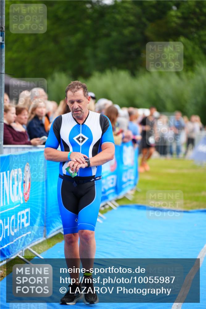 30.08.2026 - Elbe Triathlon Hamburg LAZAROV Photography http://msf.ph/oto/10055987 30.08.2026 11:06:53 Ziel 289 meine-sportfotos.de
