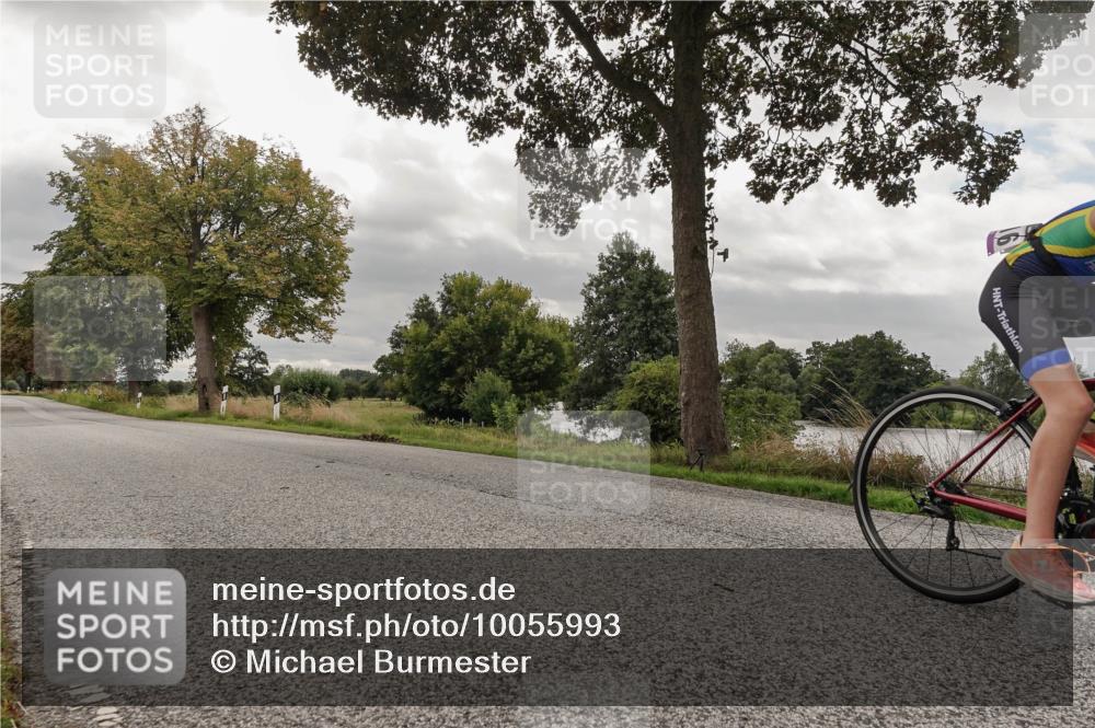 30.08.2026 - Elbe Triathlon Hamburg Michael Burmester http://msf.ph/oto/10055993 30.08.2026 12:42:22 Radfahren 1812, 1816 meine-sportfotos.de