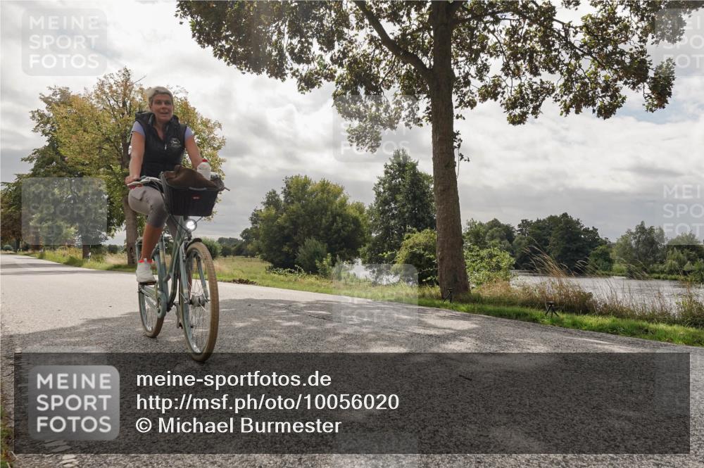 30.08.2026 - Elbe Triathlon Hamburg Michael Burmester http://msf.ph/oto/10056020 30.08.2026 12:44:53 Radfahren  meine-sportfotos.de