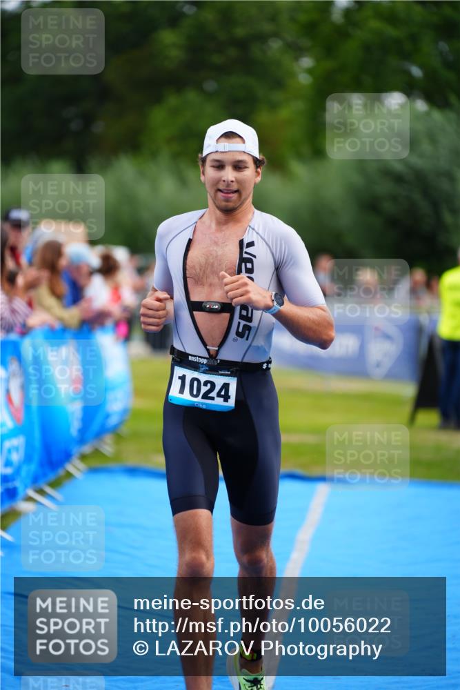 30.08.2026 - Elbe Triathlon Hamburg LAZAROV Photography http://msf.ph/oto/10056022 30.08.2026 11:07:20 Ziel 488, 1024 meine-sportfotos.de