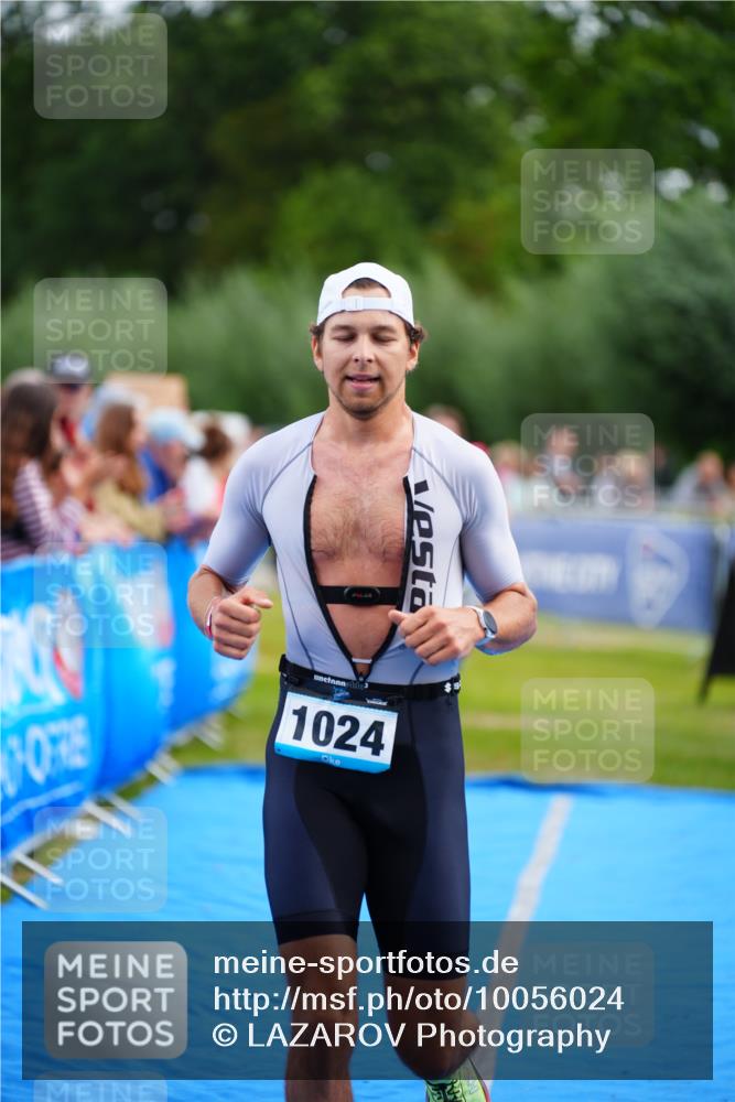 30.08.2026 - Elbe Triathlon Hamburg LAZAROV Photography http://msf.ph/oto/10056024 30.08.2026 11:07:20 Ziel 488, 1024 meine-sportfotos.de