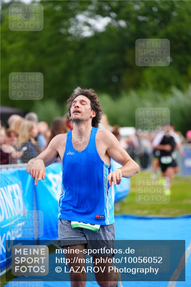 30.08.2026 - Elbe Triathlon Hamburg LAZAROV Photography http://msf.ph/oto/10056052 30.08.2026 11:07:24 Ziel 488, 495 meine-sportfotos.de