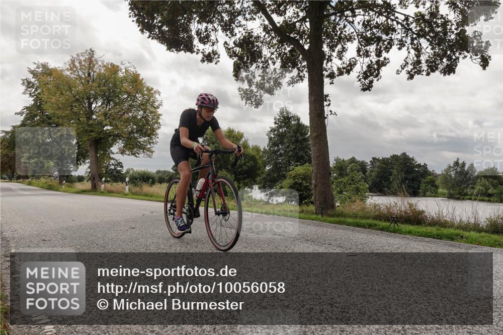 30.08.2026 - Elbe Triathlon Hamburg Michael Burmester http://msf.ph/oto/10056058 30.08.2026 12:51:26 Radfahren 1830 meine-sportfotos.de