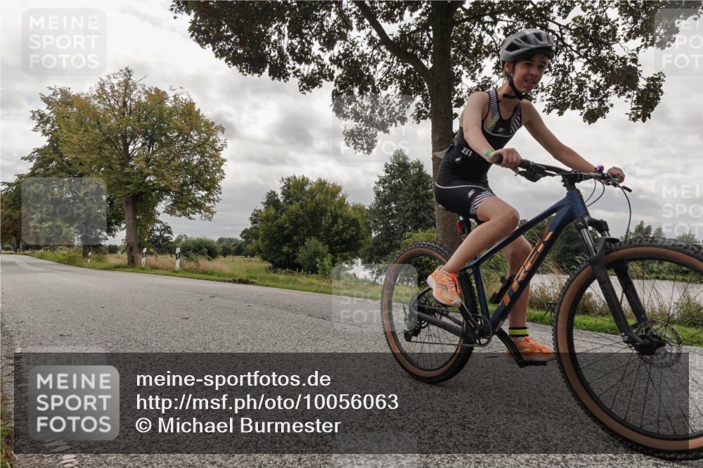 30.08.2026 - Elbe Triathlon Hamburg Michael Burmester http://msf.ph/oto/10056063 30.08.2026 12:51:56 Radfahren 1801 meine-sportfotos.de