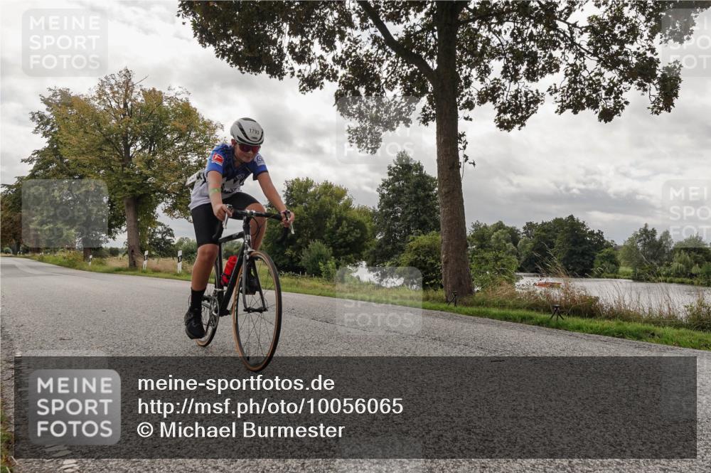 30.08.2026 - Elbe Triathlon Hamburg Michael Burmester http://msf.ph/oto/10056065 30.08.2026 12:52:05 Radfahren 1793 meine-sportfotos.de