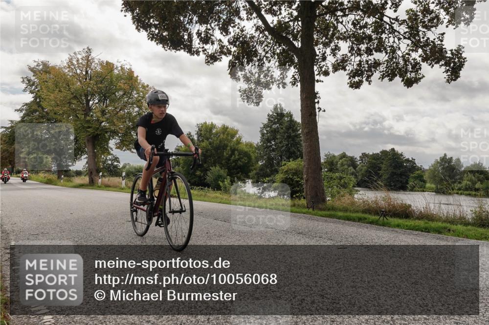 30.08.2026 - Elbe Triathlon Hamburg Michael Burmester http://msf.ph/oto/10056068 30.08.2026 12:52:36 Radfahren 1802 meine-sportfotos.de