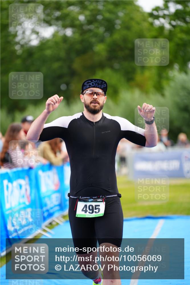 30.08.2026 - Elbe Triathlon Hamburg LAZAROV Photography http://msf.ph/oto/10056069 30.08.2026 11:07:30 Ziel 495, 728 meine-sportfotos.de