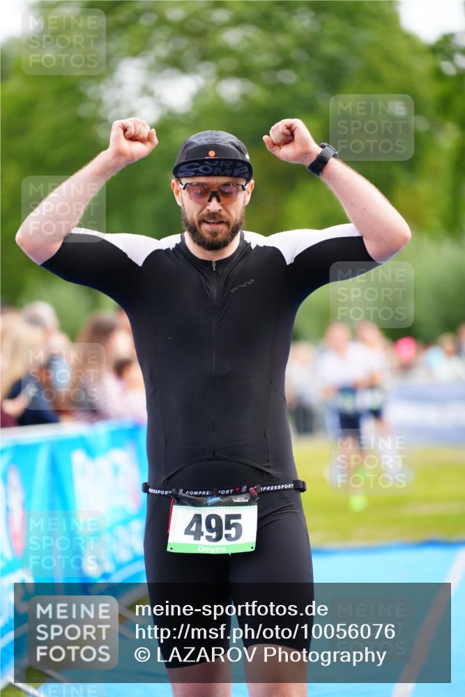 30.08.2026 - Elbe Triathlon Hamburg LAZAROV Photography http://msf.ph/oto/10056076 30.08.2026 11:07:30 Ziel 495, 728 meine-sportfotos.de