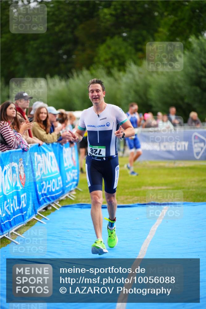 30.08.2026 - Elbe Triathlon Hamburg LAZAROV Photography http://msf.ph/oto/10056088 30.08.2026 11:07:35 Ziel 728 meine-sportfotos.de