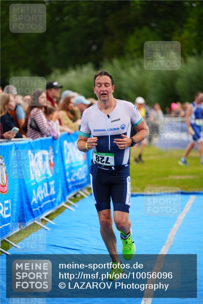 30.08.2026 - Elbe Triathlon Hamburg LAZAROV Photography http://msf.ph/oto/10056096 30.08.2026 11:07:36 Ziel 728 meine-sportfotos.de