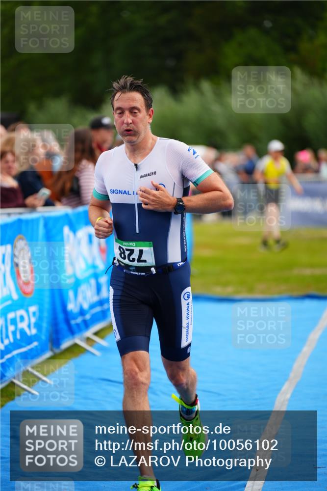 30.08.2026 - Elbe Triathlon Hamburg LAZAROV Photography http://msf.ph/oto/10056102 30.08.2026 11:07:36 Ziel 728 meine-sportfotos.de