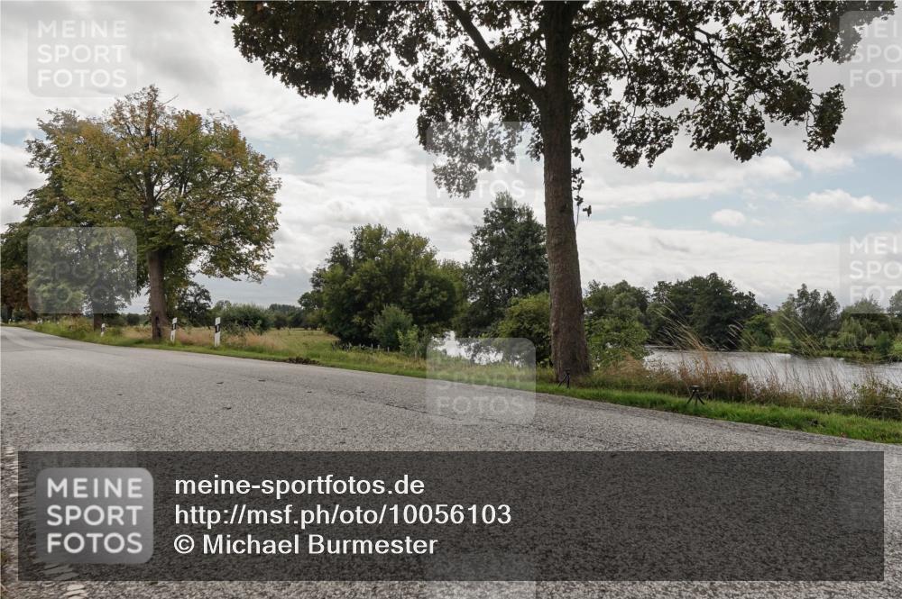 30.08.2026 - Elbe Triathlon Hamburg Michael Burmester http://msf.ph/oto/10056103 30.08.2026 13:00:31 Radfahren  meine-sportfotos.de