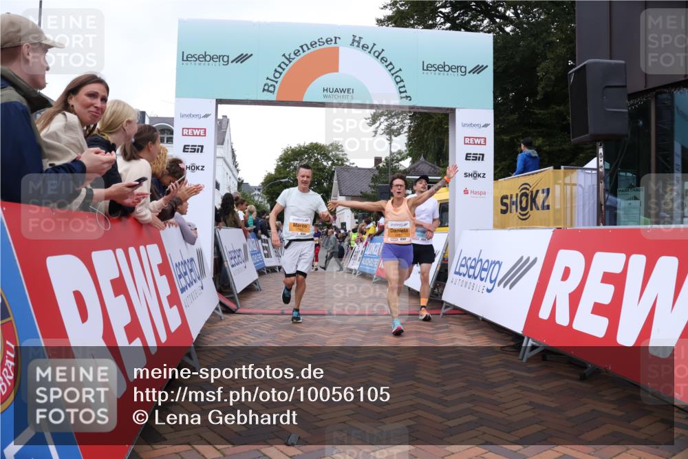 30.08.2026 - Blankeneser Heldenlauf Lena Gebhardt http://msf.ph/oto/10056105 30.08.2026 12:10:37 Ziel 2081, 2082, 2128, 2822, 4350 meine-sportfotos.de