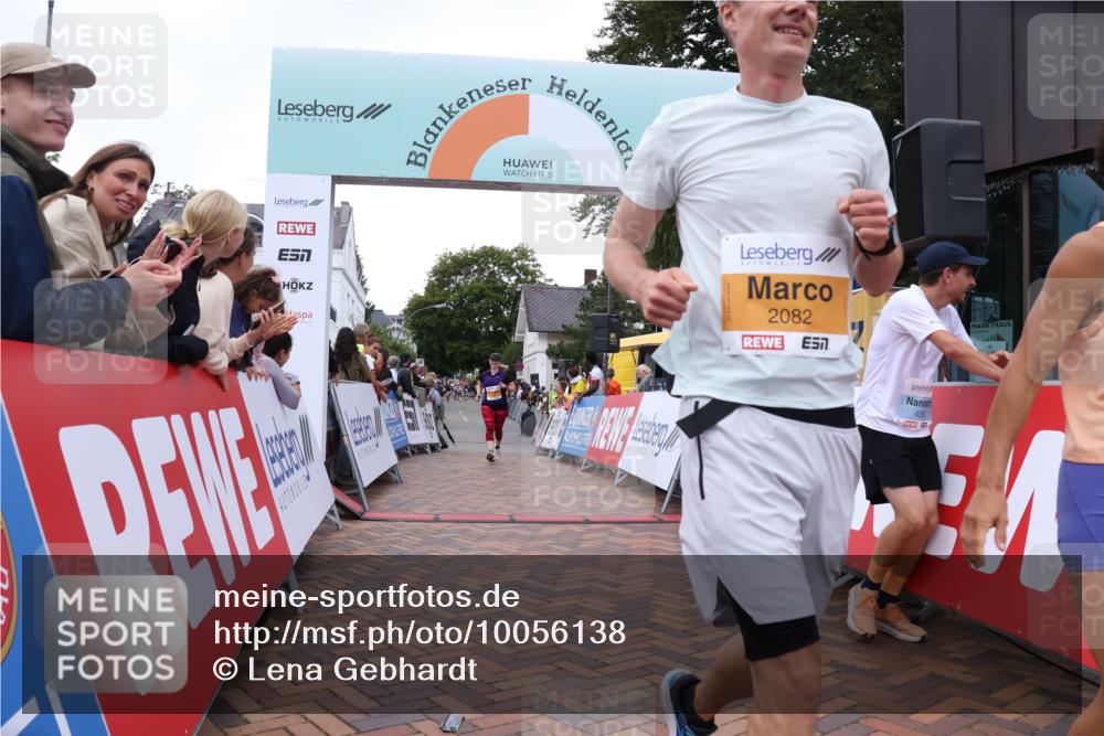 30.08.2026 - Blankeneser Heldenlauf Lena Gebhardt http://msf.ph/oto/10056138 30.08.2026 12:10:38 Ziel 2081, 2082, 2128, 2822, 4350 meine-sportfotos.de