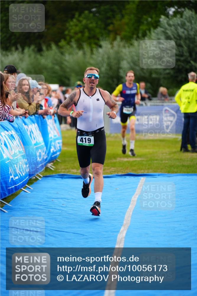 30.08.2026 - Elbe Triathlon Hamburg LAZAROV Photography http://msf.ph/oto/10056173 30.08.2026 11:08:39 Ziel 419, 590, 655, 1260 meine-sportfotos.de
