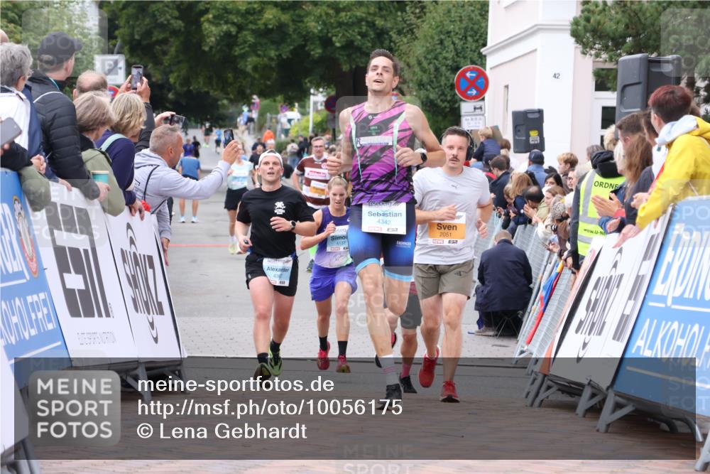 30.08.2026 - Blankeneser Heldenlauf Lena Gebhardt http://msf.ph/oto/10056175 30.08.2026 12:10:49 Ziel 4127, 4137, 4342, 4367 meine-sportfotos.de