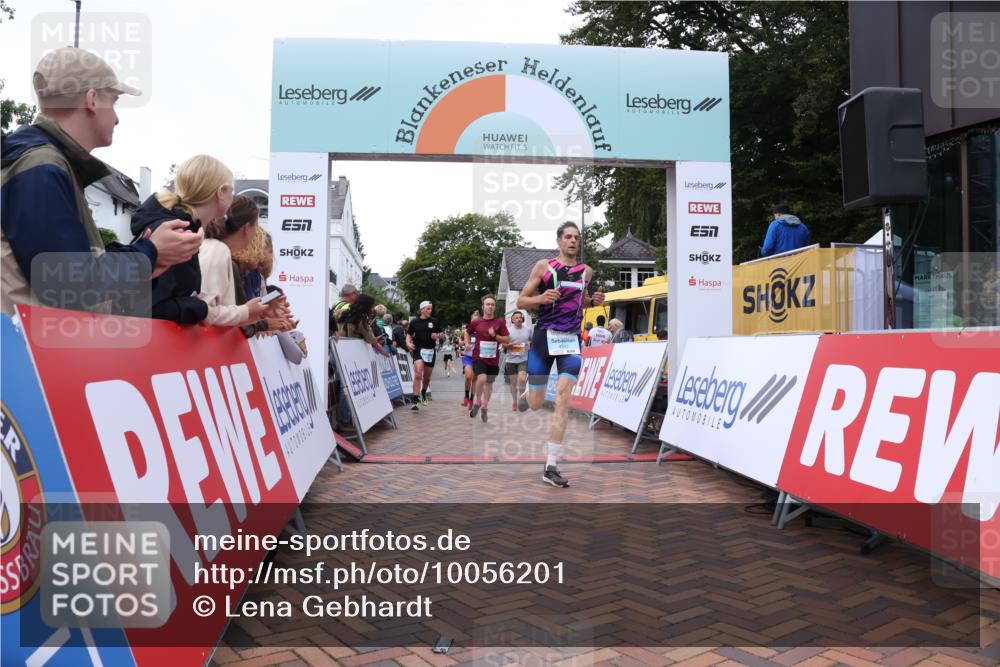 30.08.2026 - Blankeneser Heldenlauf Lena Gebhardt http://msf.ph/oto/10056201 30.08.2026 12:10:52 Ziel 2051, 4127, 4137, 4342, 4367 meine-sportfotos.de