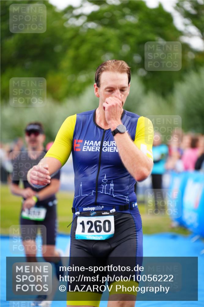 30.08.2026 - Elbe Triathlon Hamburg LAZAROV Photography http://msf.ph/oto/10056222 30.08.2026 11:08:44 Ziel 590, 655, 1260 meine-sportfotos.de