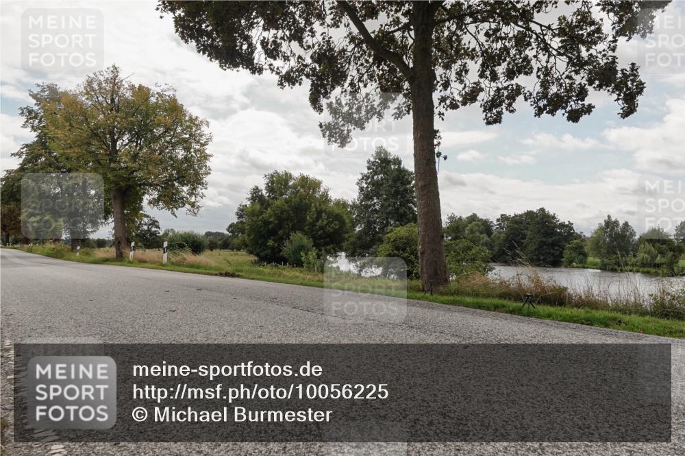 30.08.2026 - Elbe Triathlon Hamburg Michael Burmester http://msf.ph/oto/10056225 30.08.2026 13:01:23 Radfahren  meine-sportfotos.de