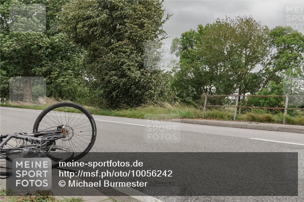 30.08.2026 - Elbe Triathlon Hamburg Michael Burmester http://msf.ph/oto/10056242 30.08.2026 13:33:40 Radfahren  meine-sportfotos.de