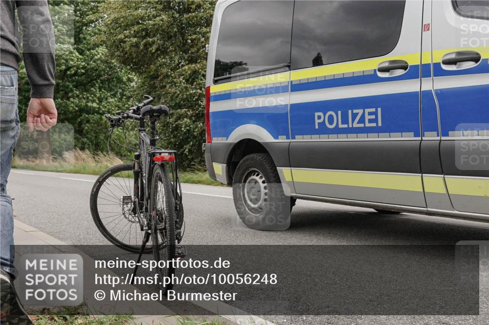 30.08.2026 - Elbe Triathlon Hamburg Michael Burmester http://msf.ph/oto/10056248 30.08.2026 13:35:33 Radfahren  meine-sportfotos.de