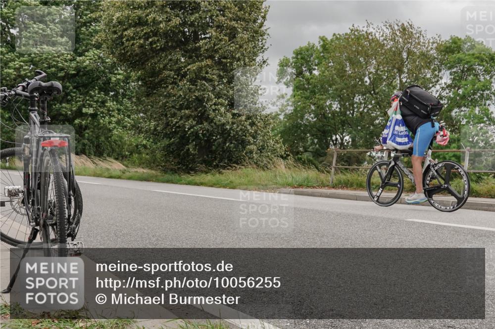 30.08.2026 - Elbe Triathlon Hamburg Michael Burmester http://msf.ph/oto/10056255 30.08.2026 13:36:13 Radfahren  meine-sportfotos.de