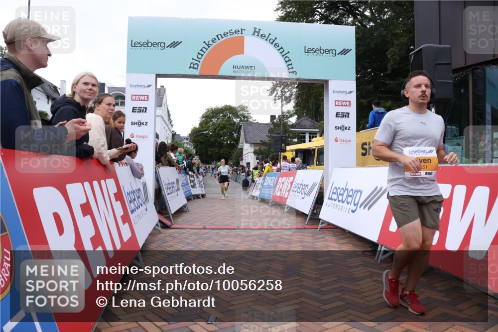 30.08.2026 - Blankeneser Heldenlauf Lena Gebhardt http://msf.ph/oto/10056258 30.08.2026 12:10:56 Ziel 2051, 4127, 4137, 4202, 4342, 4367 meine-sportfotos.de