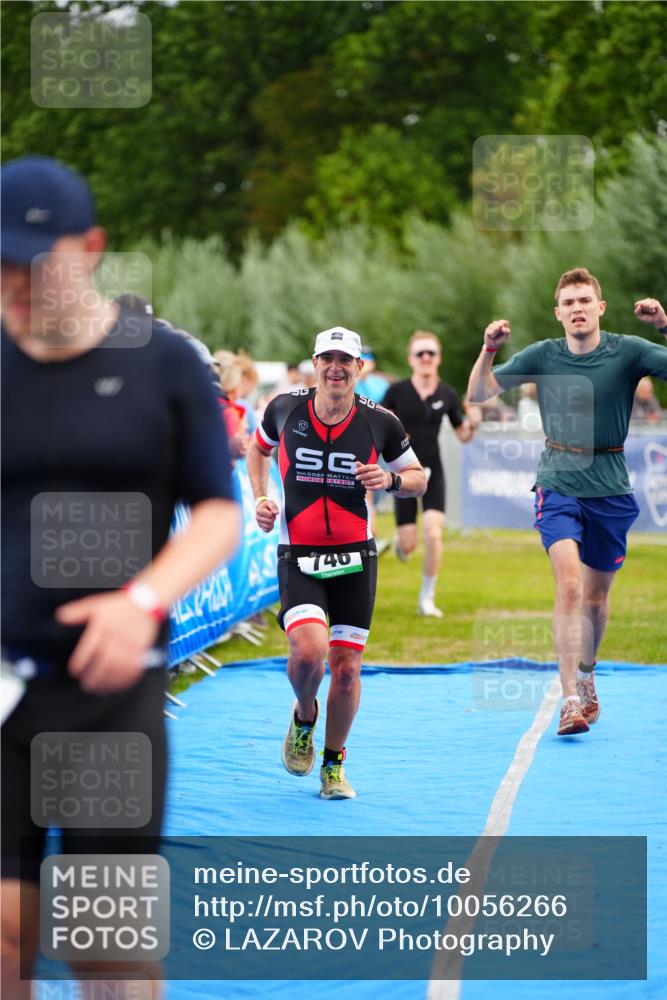 30.08.2026 - Elbe Triathlon Hamburg LAZAROV Photography http://msf.ph/oto/10056266 30.08.2026 11:08:55 Ziel 503, 555, 746, 1042 meine-sportfotos.de