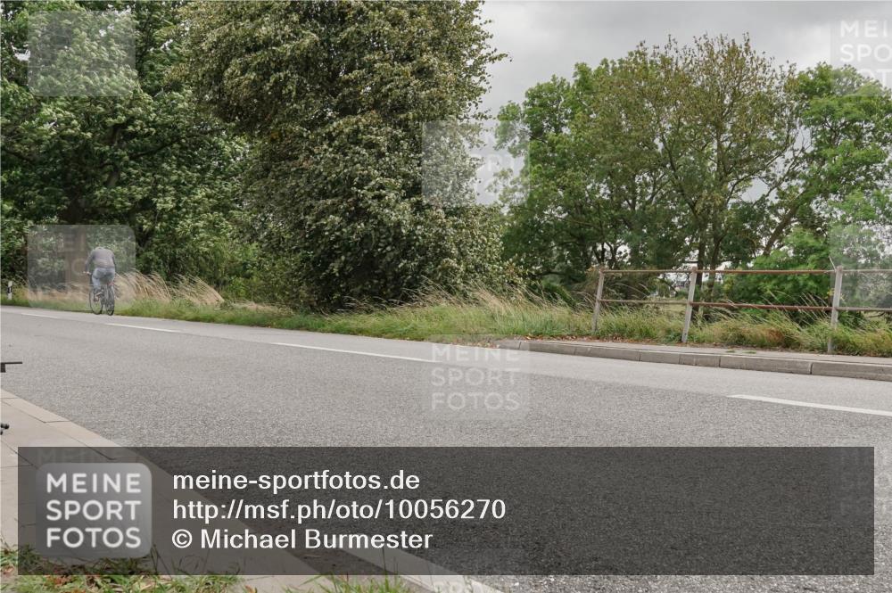 30.08.2026 - Elbe Triathlon Hamburg Michael Burmester http://msf.ph/oto/10056270 30.08.2026 13:38:12 Radfahren  meine-sportfotos.de