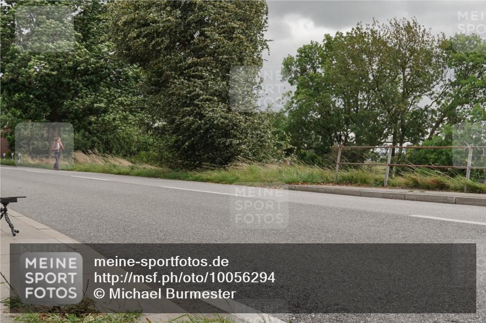 30.08.2026 - Elbe Triathlon Hamburg Michael Burmester http://msf.ph/oto/10056294 30.08.2026 13:40:08 Radfahren  meine-sportfotos.de