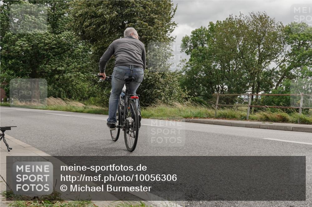 30.08.2026 - Elbe Triathlon Hamburg Michael Burmester http://msf.ph/oto/10056306 30.08.2026 13:40:54 Radfahren  meine-sportfotos.de