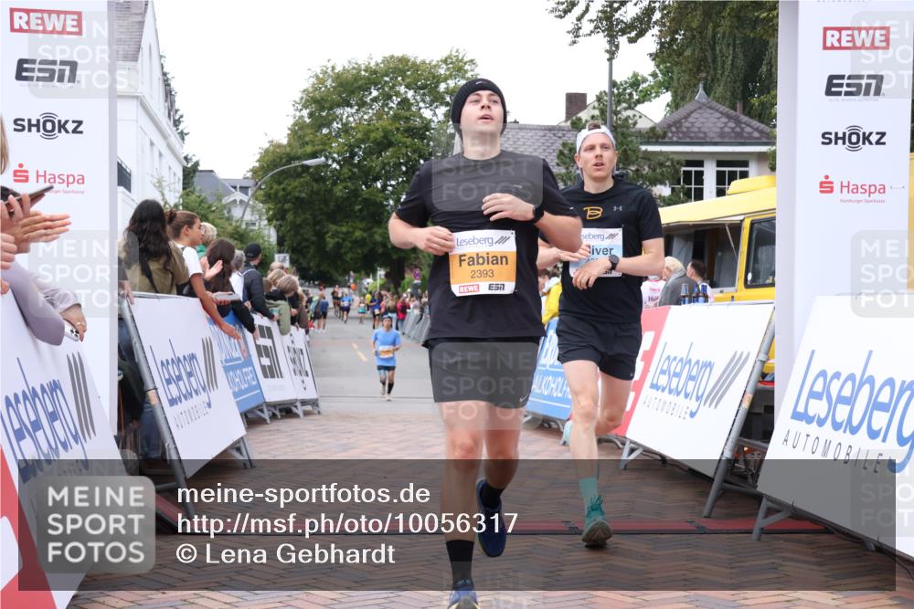 30.08.2026 - Blankeneser Heldenlauf Lena Gebhardt http://msf.ph/oto/10056317 30.08.2026 12:11:06 Ziel 2045, 2393, 4202, 4309 meine-sportfotos.de