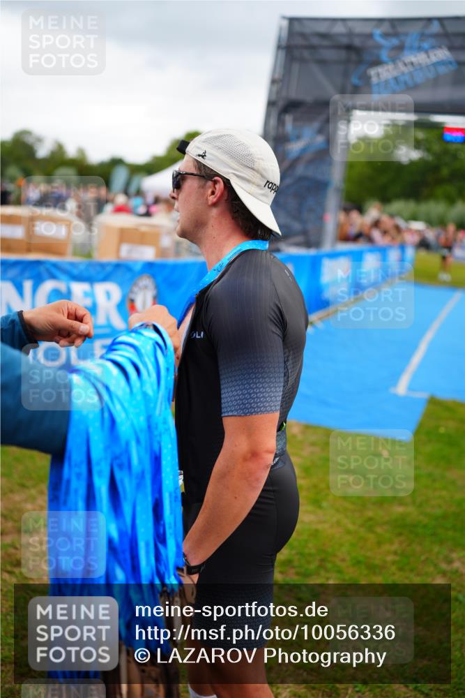 30.08.2026 - Elbe Triathlon Hamburg LAZAROV Photography http://msf.ph/oto/10056336 30.08.2026 11:09:23 Ziel 524 meine-sportfotos.de
