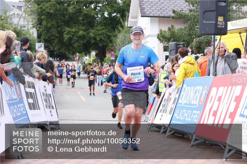 30.08.2026 - Blankeneser Heldenlauf Lena Gebhardt http://msf.ph/oto/10056352 30.08.2026 12:11:20 Ziel 2320, 2912, 4373, 4445 meine-sportfotos.de