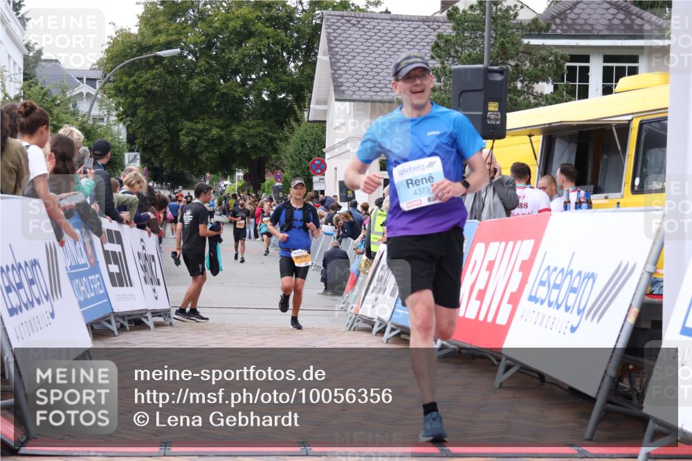 30.08.2026 - Blankeneser Heldenlauf Lena Gebhardt http://msf.ph/oto/10056356 30.08.2026 12:11:21 Ziel 2320, 2912, 4373, 4445 meine-sportfotos.de