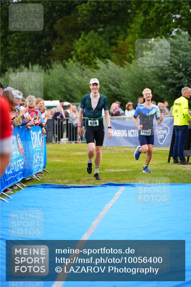 30.08.2026 - Elbe Triathlon Hamburg LAZAROV Photography http://msf.ph/oto/10056400 30.08.2026 11:09:53 Ziel 626, 1060 meine-sportfotos.de
