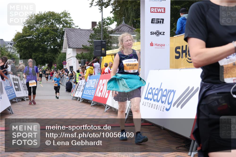 30.08.2026 - Blankeneser Heldenlauf Lena Gebhardt http://msf.ph/oto/10056409 30.08.2026 12:11:42 Ziel 2086, 2438, 2541, 2803 meine-sportfotos.de