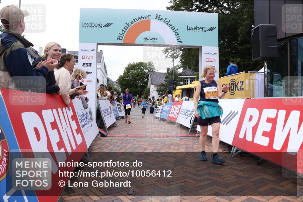 30.08.2026 - Blankeneser Heldenlauf Lena Gebhardt http://msf.ph/oto/10056412 30.08.2026 12:11:43 Ziel 2086, 2436, 2438, 2541, 2803 meine-sportfotos.de