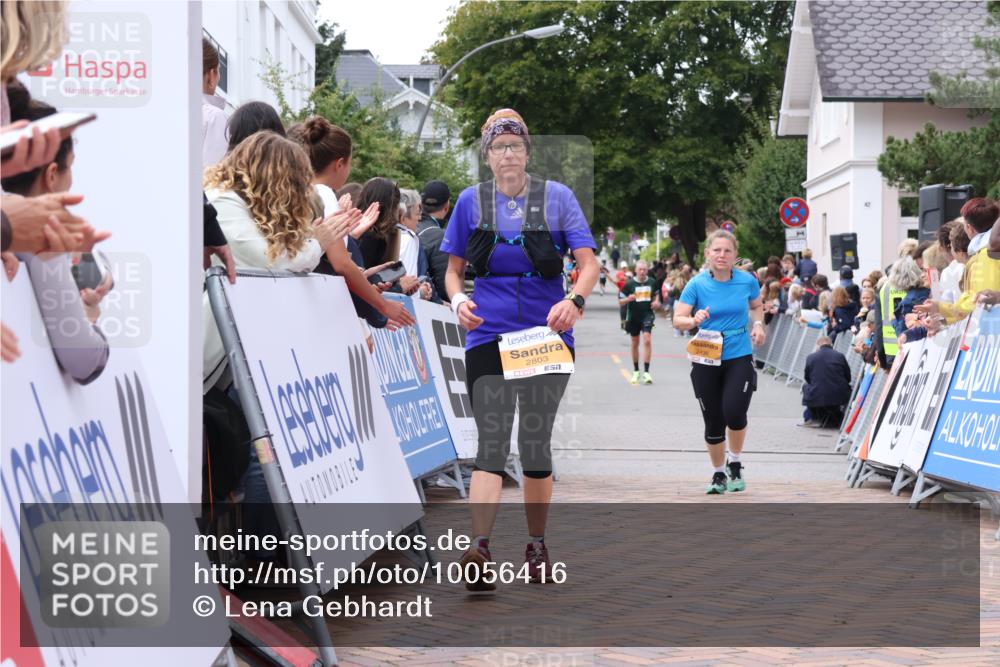 30.08.2026 - Blankeneser Heldenlauf Lena Gebhardt http://msf.ph/oto/10056416 30.08.2026 12:11:44 Ziel 2086, 2436, 2438, 2803 meine-sportfotos.de