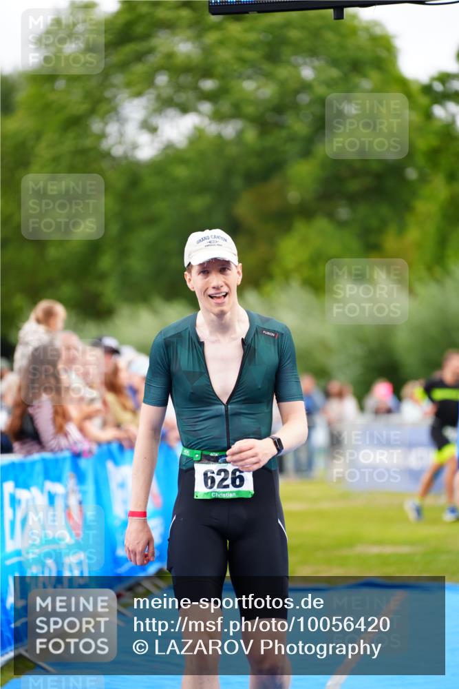 30.08.2026 - Elbe Triathlon Hamburg LAZAROV Photography http://msf.ph/oto/10056420 30.08.2026 11:09:57 Ziel 626, 1060 meine-sportfotos.de