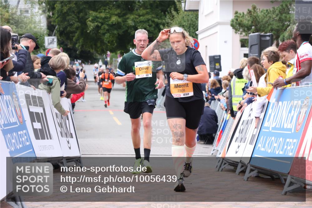 30.08.2026 - Blankeneser Heldenlauf Lena Gebhardt http://msf.ph/oto/10056439 30.08.2026 12:11:53 Ziel 2180, 2308, 2436, 2803 meine-sportfotos.de