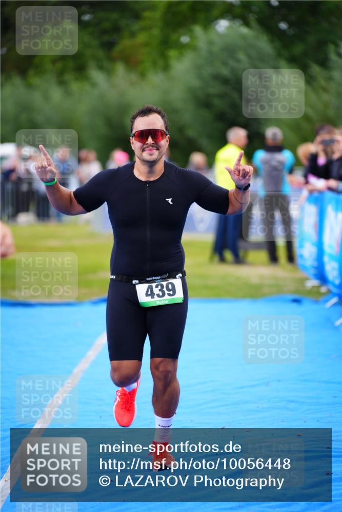 30.08.2026 - Elbe Triathlon Hamburg LAZAROV Photography http://msf.ph/oto/10056448 30.08.2026 11:10:14 Ziel 439, 581 meine-sportfotos.de