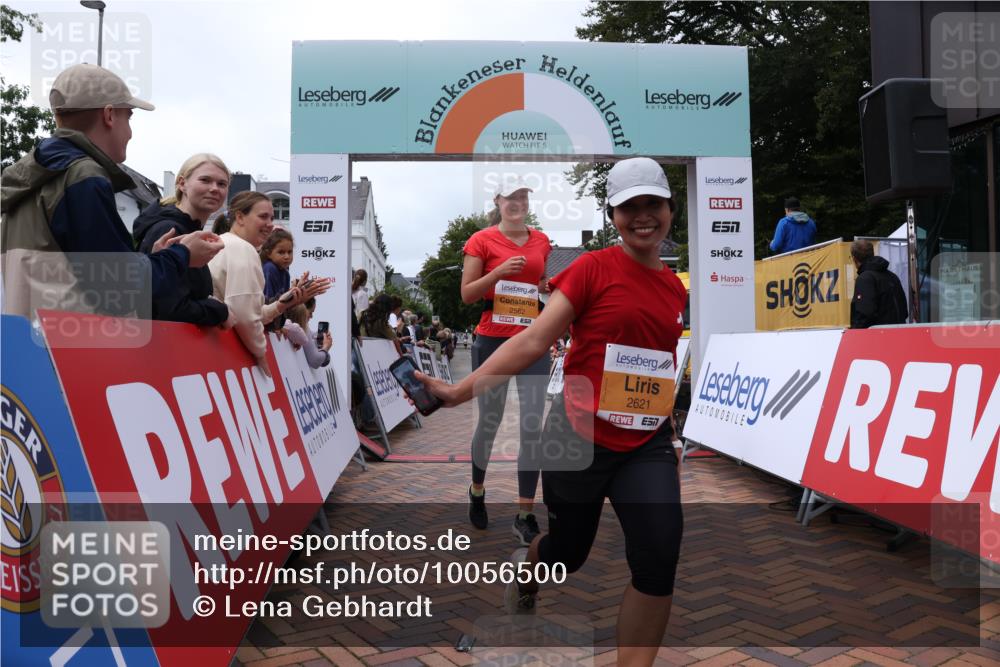 30.08.2026 - Blankeneser Heldenlauf Lena Gebhardt http://msf.ph/oto/10056500 30.08.2026 12:12:06 Ziel 2562, 2621, 2923 meine-sportfotos.de
