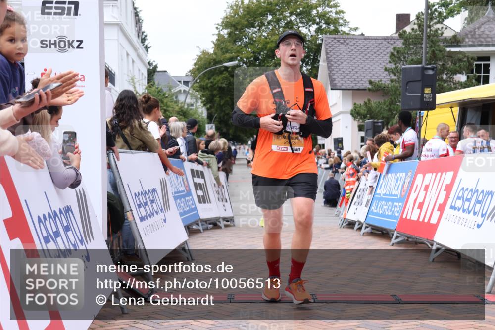 30.08.2026 - Blankeneser Heldenlauf Lena Gebhardt http://msf.ph/oto/10056513 30.08.2026 12:12:09 Ziel 2562, 2621, 2899, 2923, 4345, 4398 meine-sportfotos.de
